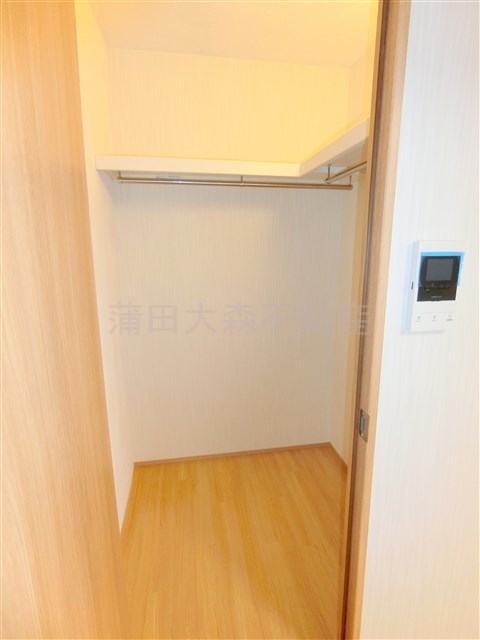 収納　大型の収納　ウォークインクローゼット！