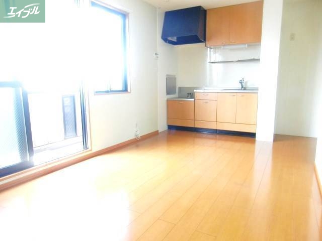 居室・リビング　陽当たり良好