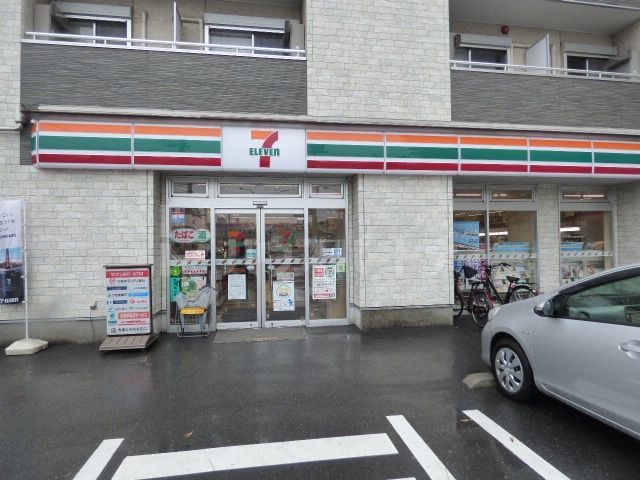 コンビニ　セブンイレブン墨田立花4丁目店（コンビニ）まで580m