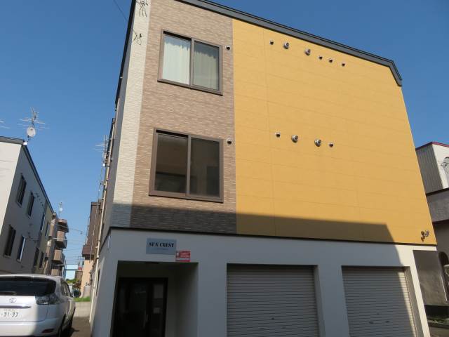 建物外観　木造３階建て♪