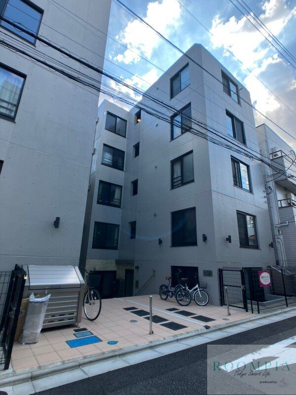 エントランス　外観