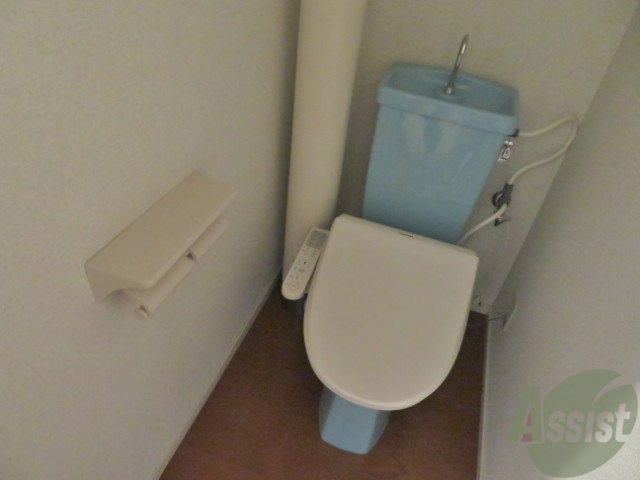 トイレ　ウォシュレットがついたトイレです。安心して使用できますね。