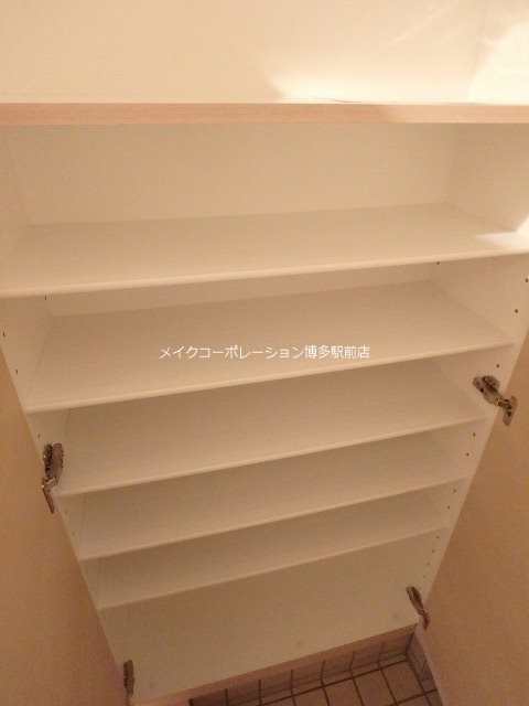 収納　※写真は棟内別部屋参考写真