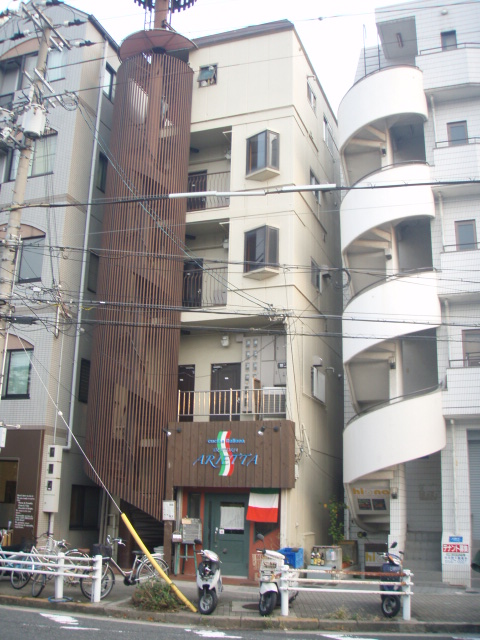 建物外観　ＪＲ六甲道駅にも近く便利ですよ