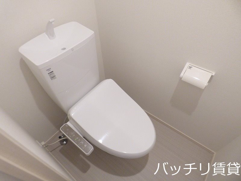 トイレ　同型タイプの為、現状を優先致します。