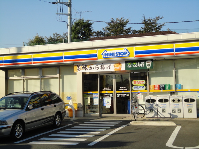 コンビニ　ミニストップ（コンビニ）まで405m