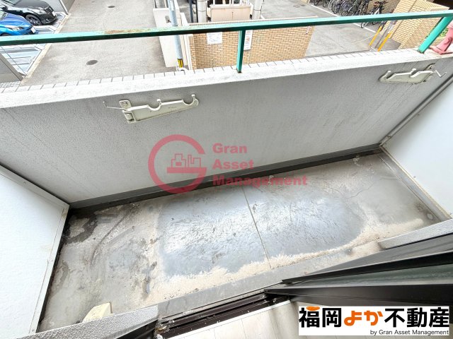 バルコニー　お洗濯にも便利なバルコニー付き