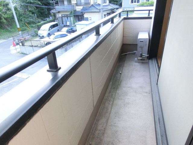 バルコニー　※室内写真は反転タイプサンプル写真。