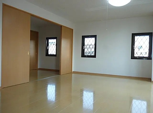 居室・リビング　※同マンション別間取りのお部屋です