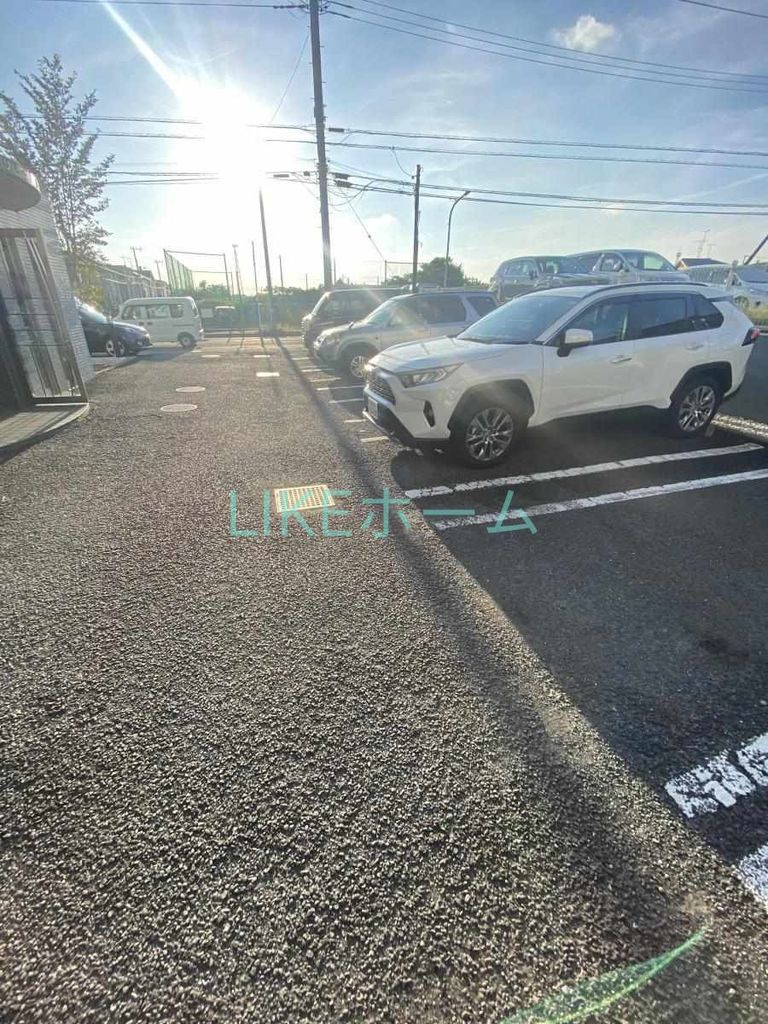 駐車場　庭
