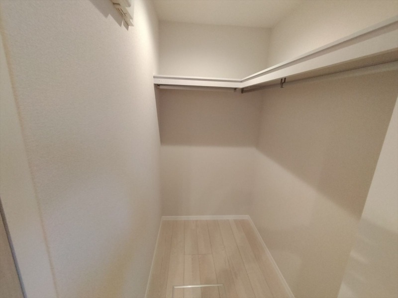 収納　ウォークインクローゼット