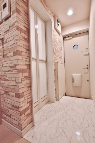 エントランス　同タイプ参考写真です。