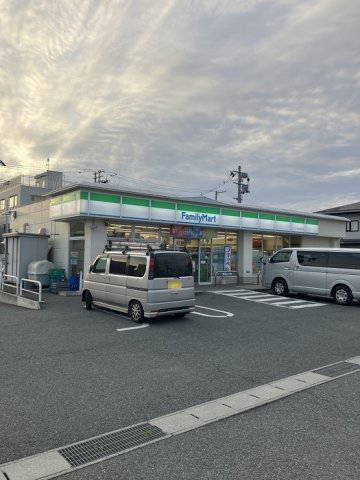 その他　ファミリーマート山形春日町店