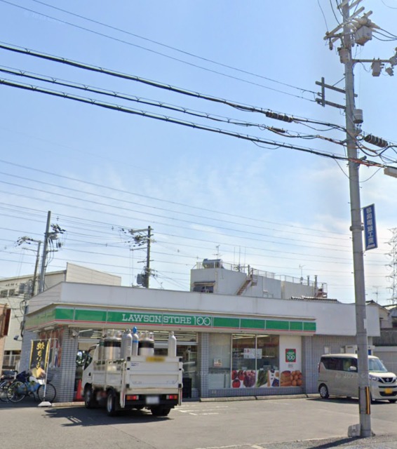 コンビニ　ローソンストア100八尾曙町店（コンビニ）まで432m