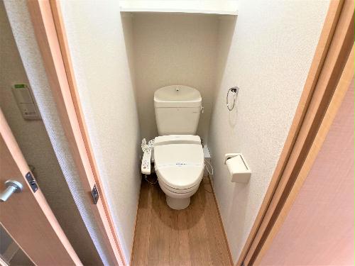 トイレ　設備・仕様は号室により異なる為、現況を優先致します。