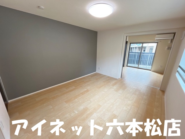 居室・リビング　広々としていいですね。