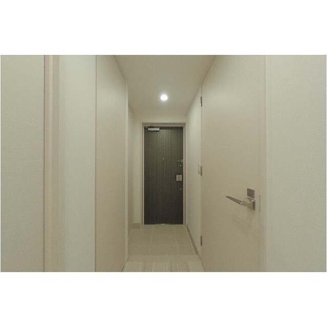 玄関　同タイプ・別部屋