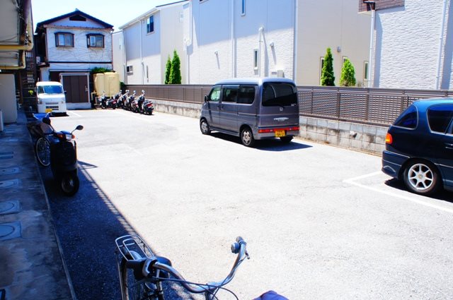 駐車場　空き情報は要確認