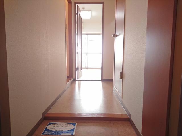 玄関　※別部屋写真