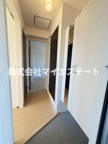 玄関　同型・同タイプ、別部屋