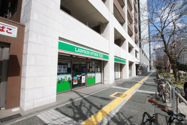 コンビニ　ローソンストア１００　桜通本町店（コンビニ）まで74m