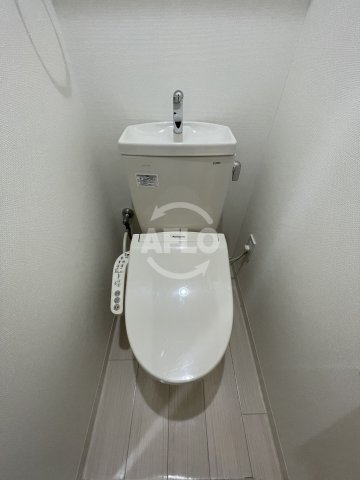 トイレ　Luce Shinfukushima(ルーチェ新福島)　トイ