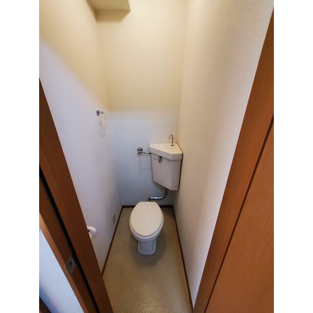 トイレ　※別部屋参考画像、バストイレ同室になります。