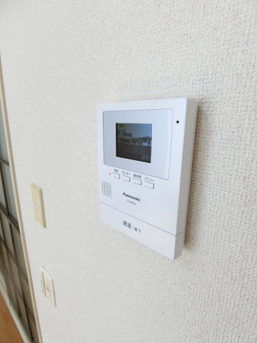 セキュリティ　防犯対策に有効なカメラ付きインターホン！録画機能が付いている