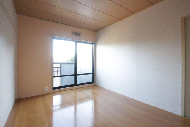 居室・リビング　※別部屋参考写真