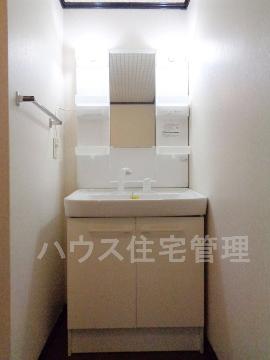 洗面設備　洗髪洗面化粧台