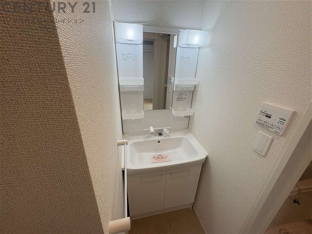 洗面設備　独立洗髪洗面化粧台付き♪