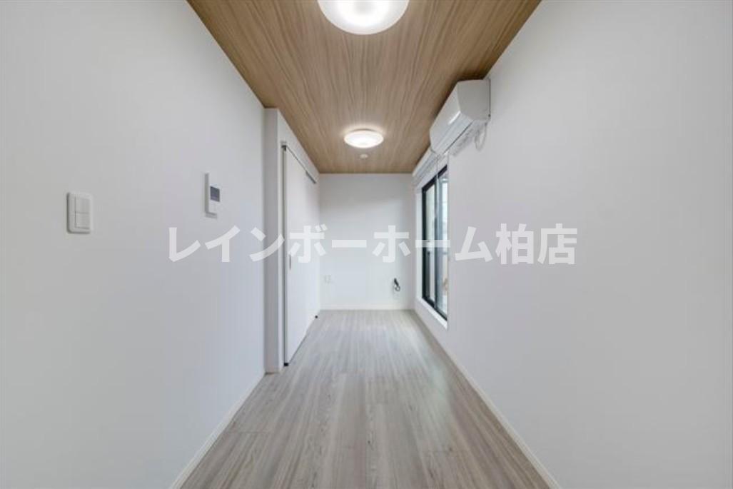 居室・リビング　ゆったり過ごせる居間です