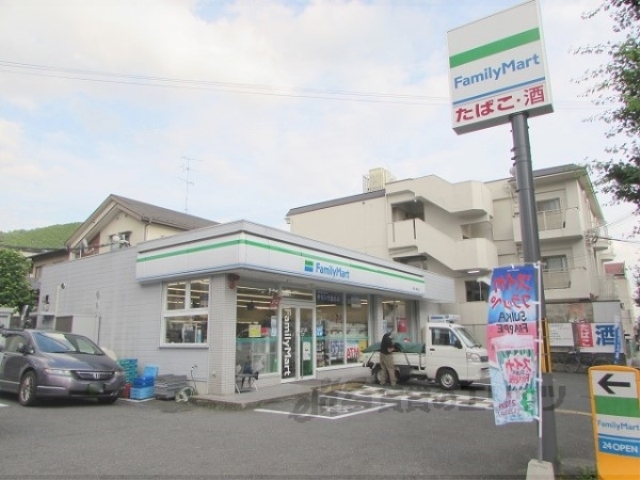 コンビニ　ファミリーマート京都一乗寺店（コンビニ）まで350m