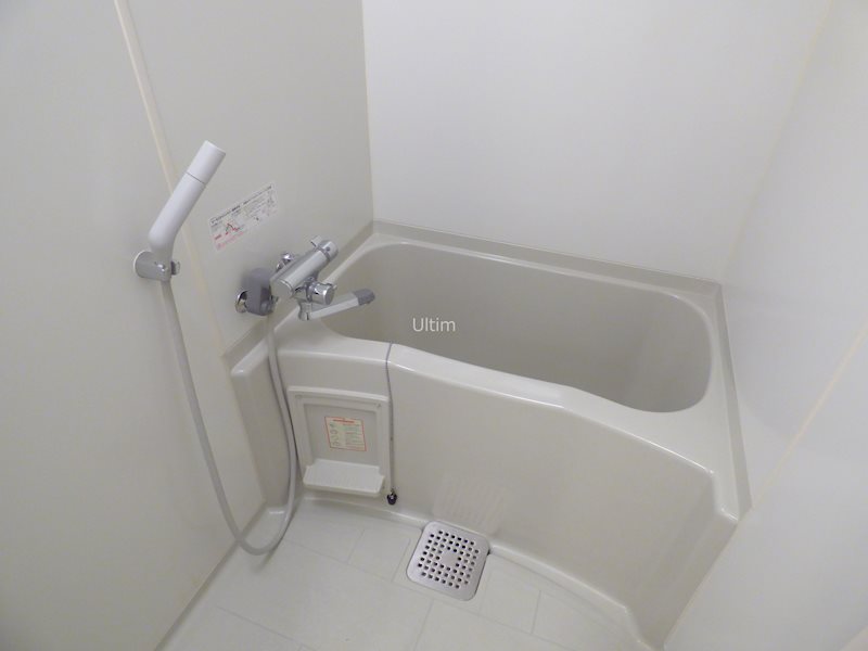 バス・シャワールーム　違うお部屋の写真です