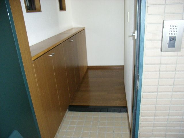 玄関　リベラいわき