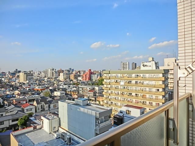 眺望　★バルコニーからの開放的な眺望★