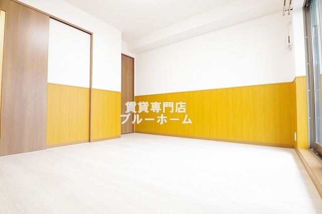 その他　別角度からの洋室です！