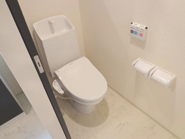 トイレ　シャワー付トイレ