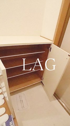 収納　シューズボックスです。