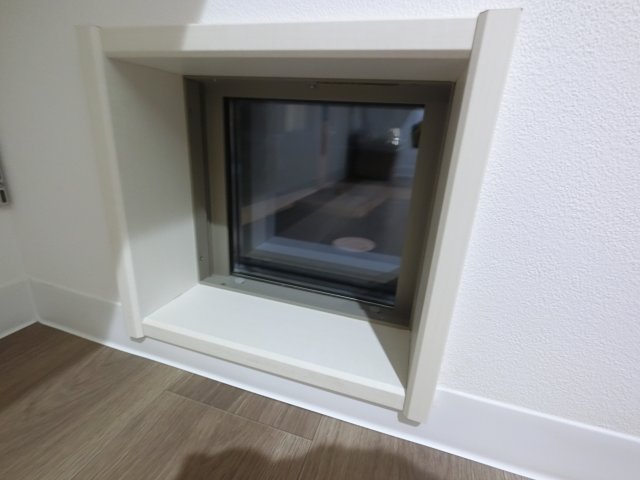 その他設備　☆ペット専用のお出迎え窓☆