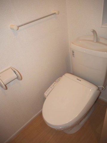 トイレ　トイレもきれいです