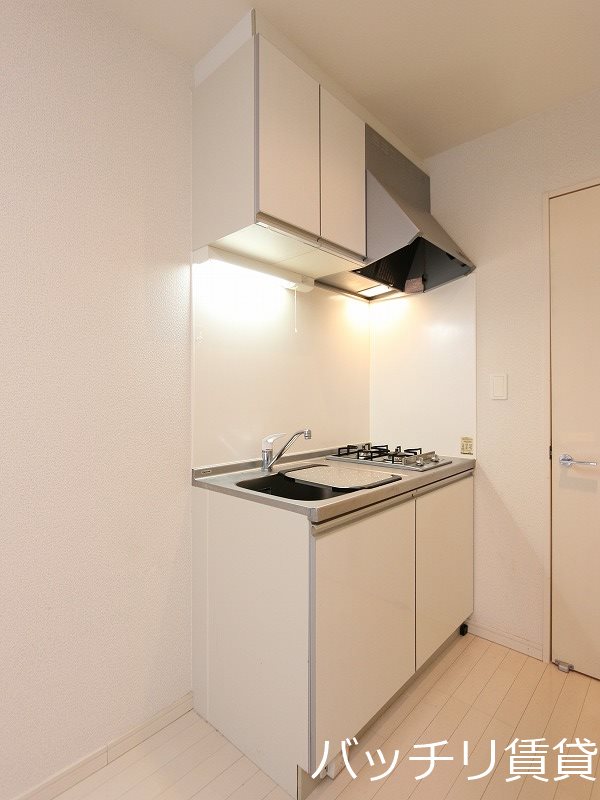 キッチン　同型タイプの為、現状を優先いたします