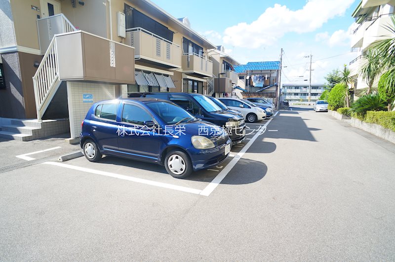 駐車場　ガレージ月額１万円（税込）