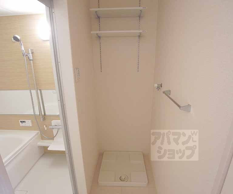 その他設備　室内洗濯機置き場。