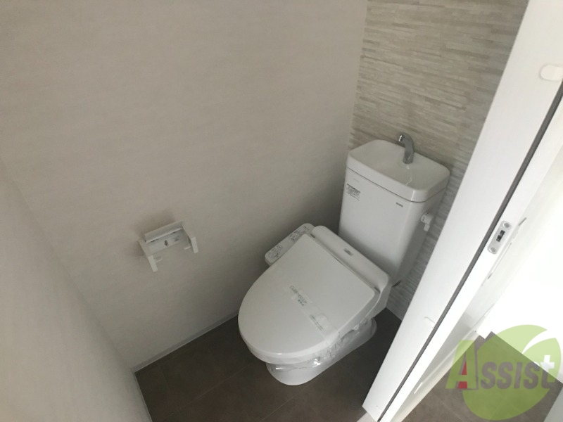 トイレ　トイレはウォシュレット機能付き。シャワートイレは日本の宝。