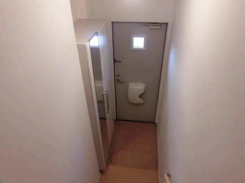 ラフテルの玄関写真