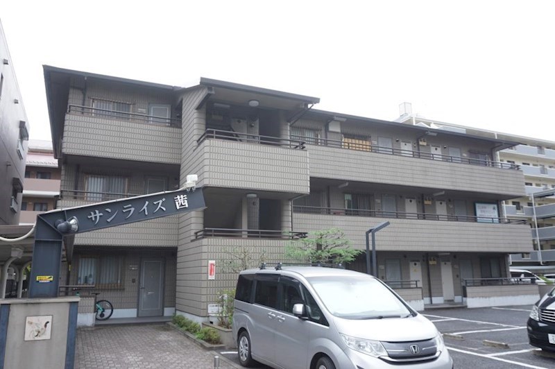 建物外観　蒲生駅徒歩４分（３２０ｍ）