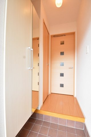 玄関　落ち着いた玄関です