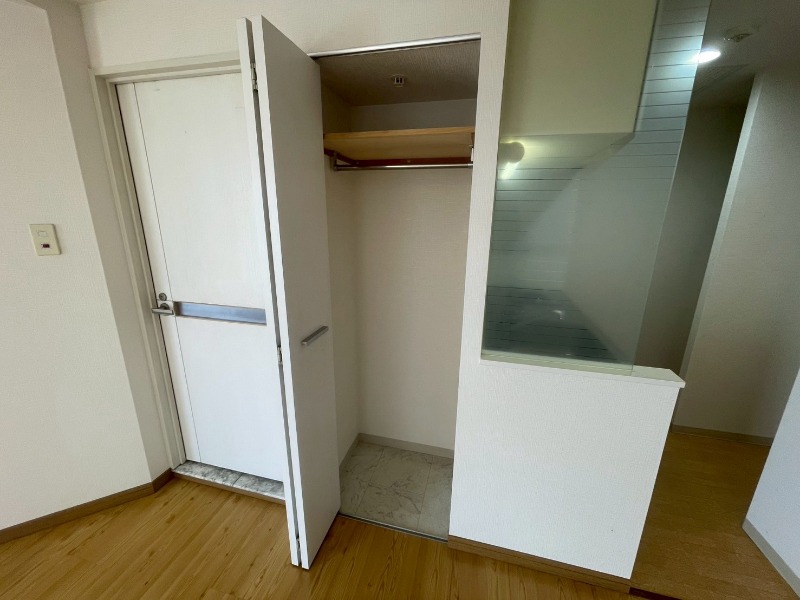 収納　クローゼットです。部屋がすっきり片付きます。