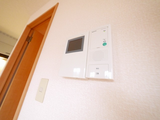 セキュリティ　モニター付きインターホンです